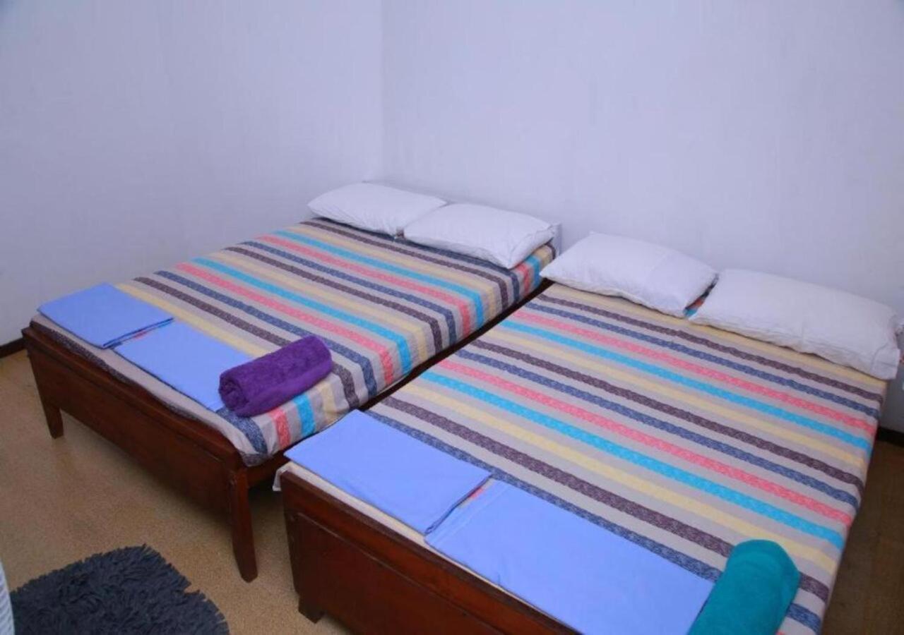 Ferienwohnung Weerakoon Guest Hikkaduwa Exterior foto